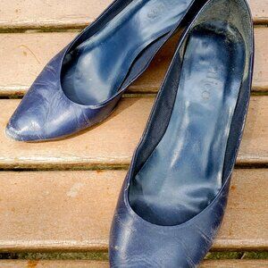 90s vintage navy low heel stilettos